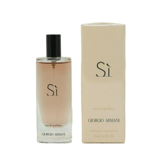 women perfume spray